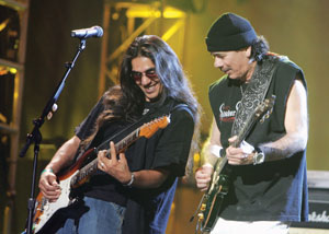 Audio-Technica Endorsers Los Lonely Boys, Hillary Duff and Kenny Chesney Shine at the American Music Awards