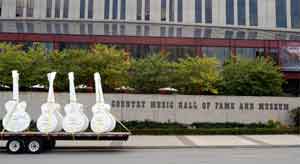 Giant in-the-white Gibsons arrive in GuitarTown
