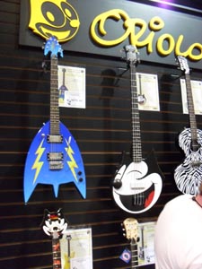 Oriolo Guitars' new Felix the Cat line is the cat's meow
